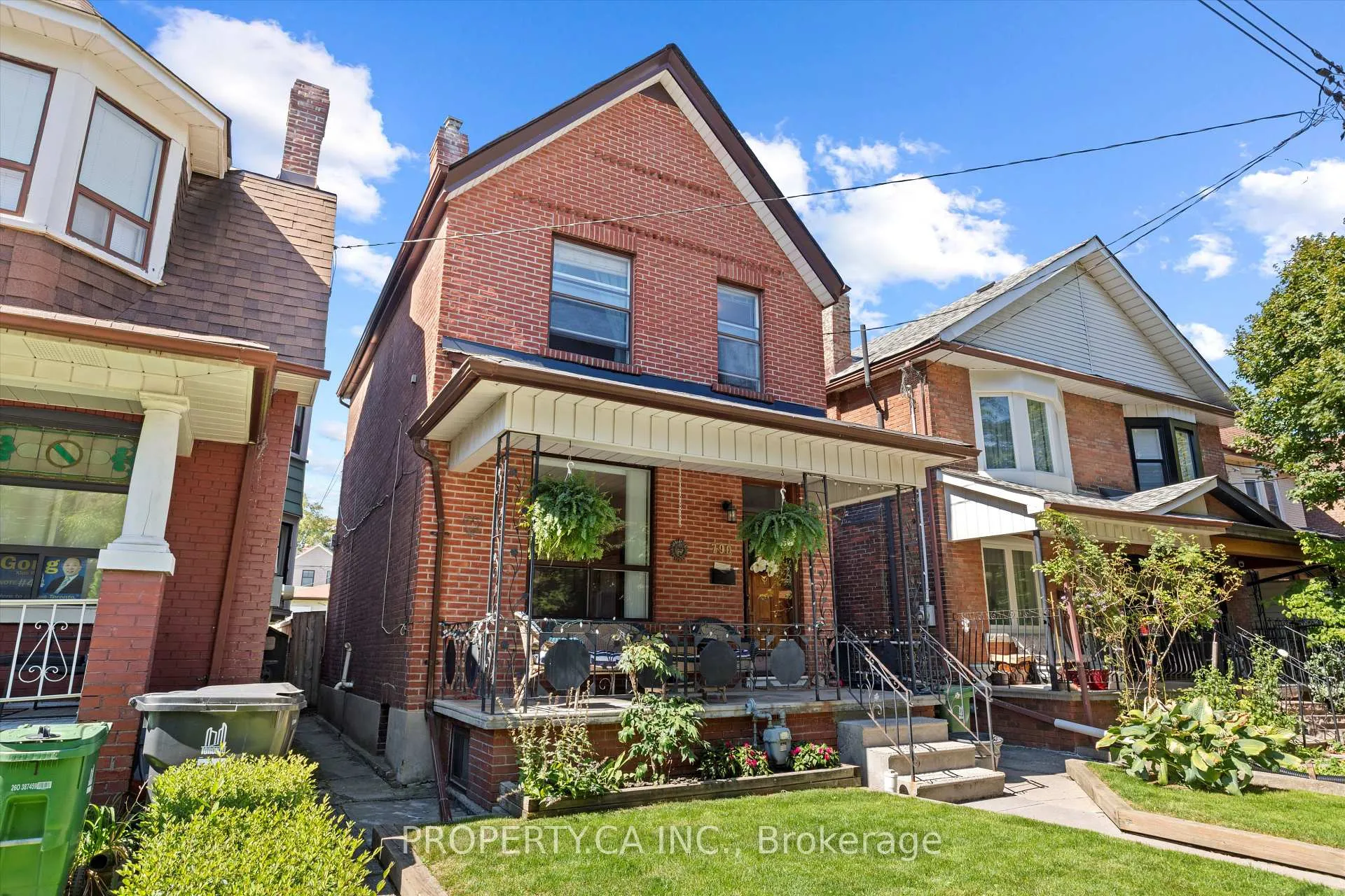 Photo 3 of 790 Manning Avenue, Toronto, The Annex — HOMEH