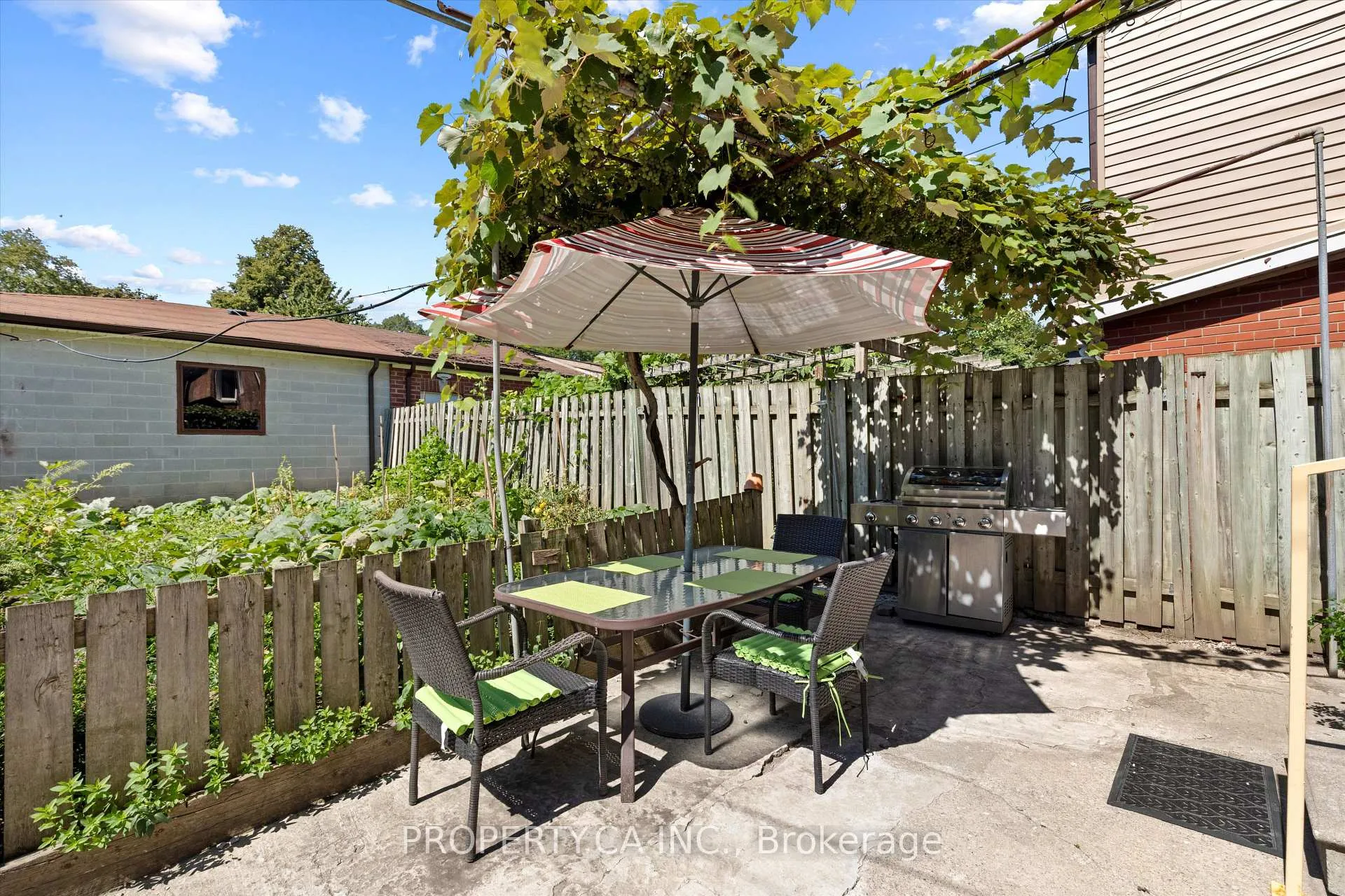 Photo 8 of 790 Manning Avenue, Toronto, The Annex — HOMEH