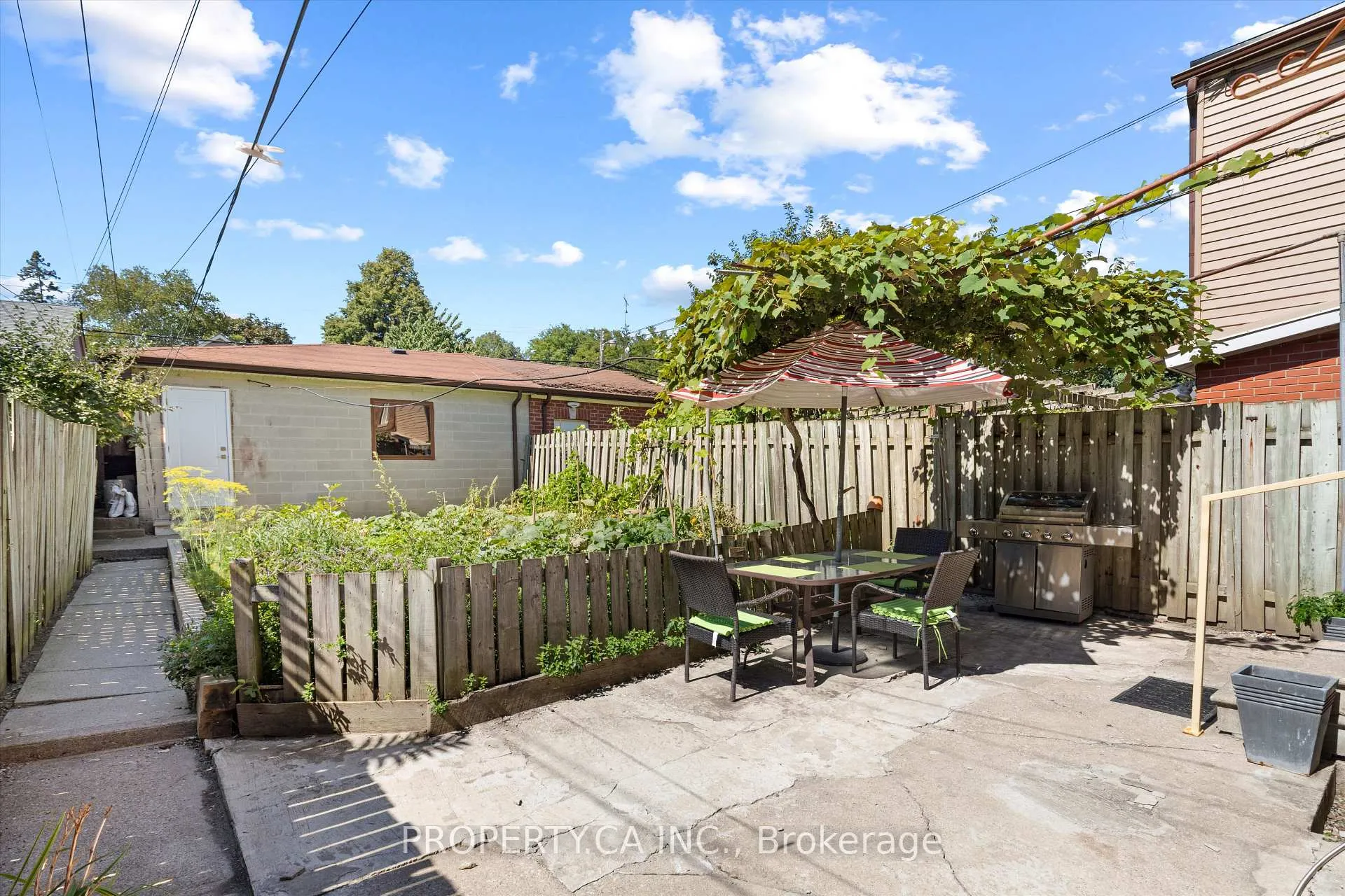 Photo 10 of 790 Manning Avenue, Toronto, The Annex — HOMEH