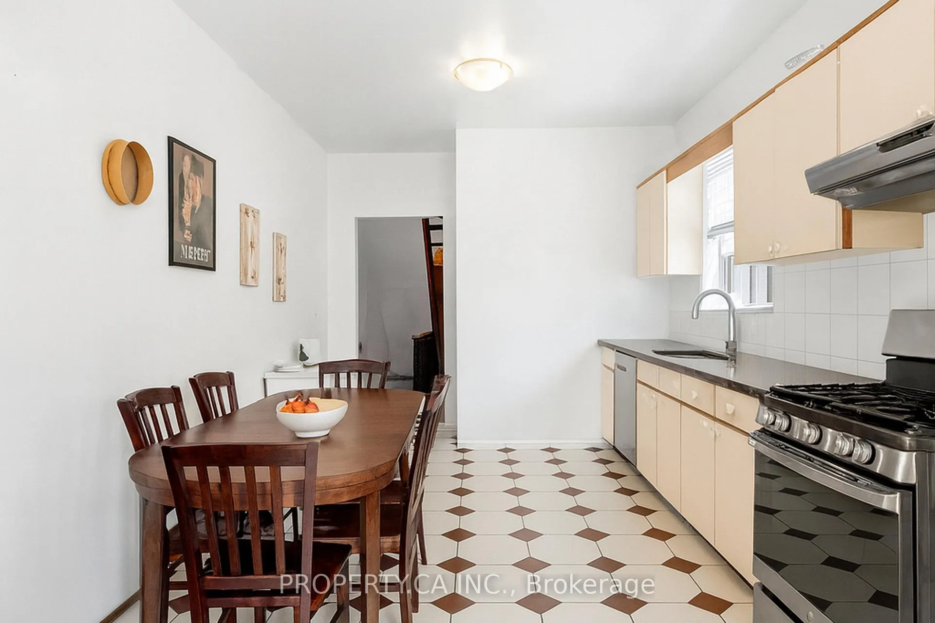 Photo 21 of 790 Manning Avenue, Toronto, The Annex — HOMEH
