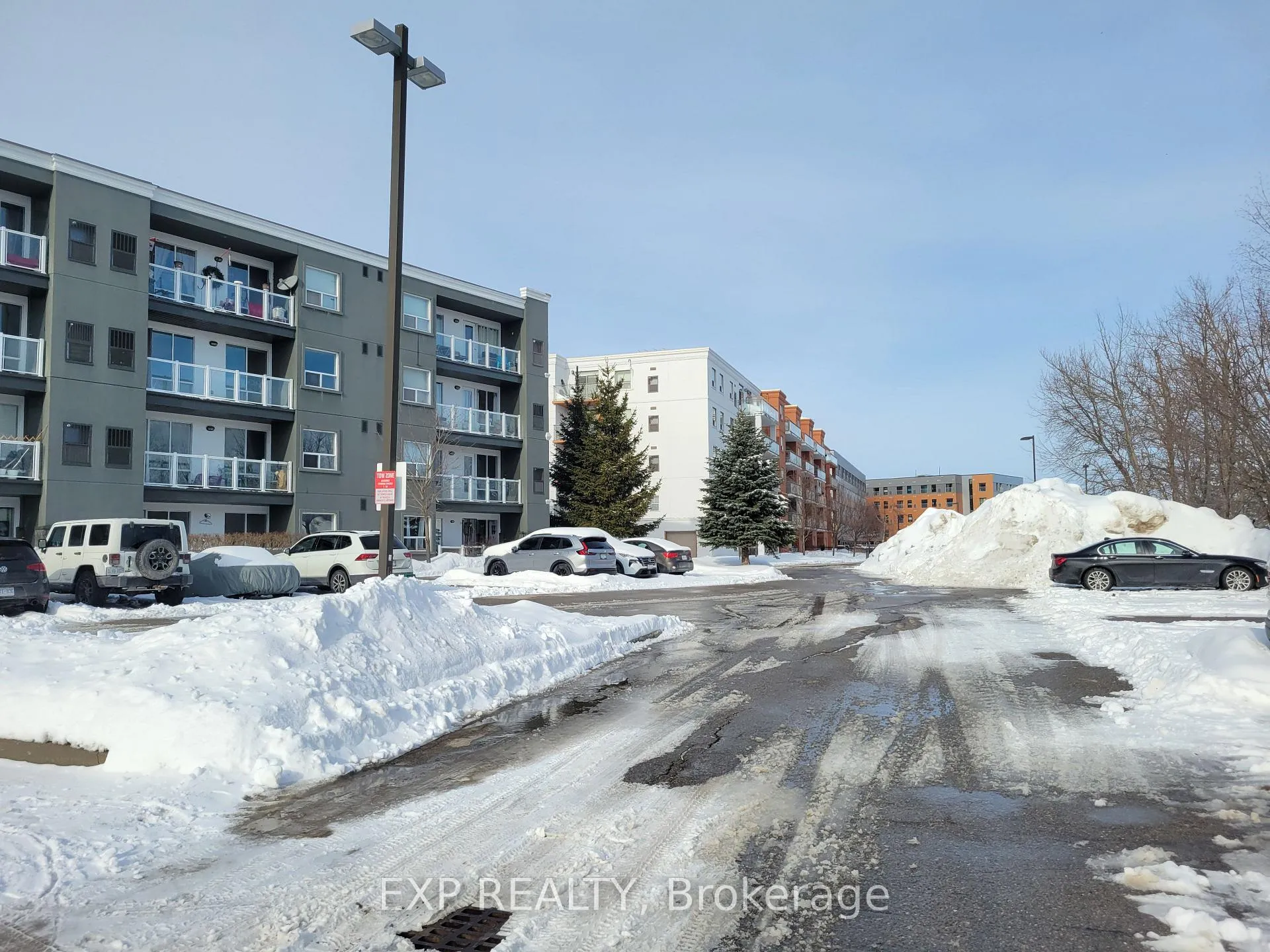 Photo 3 of Unit 306, 95 Barrie Road, Orillia — HOMEH