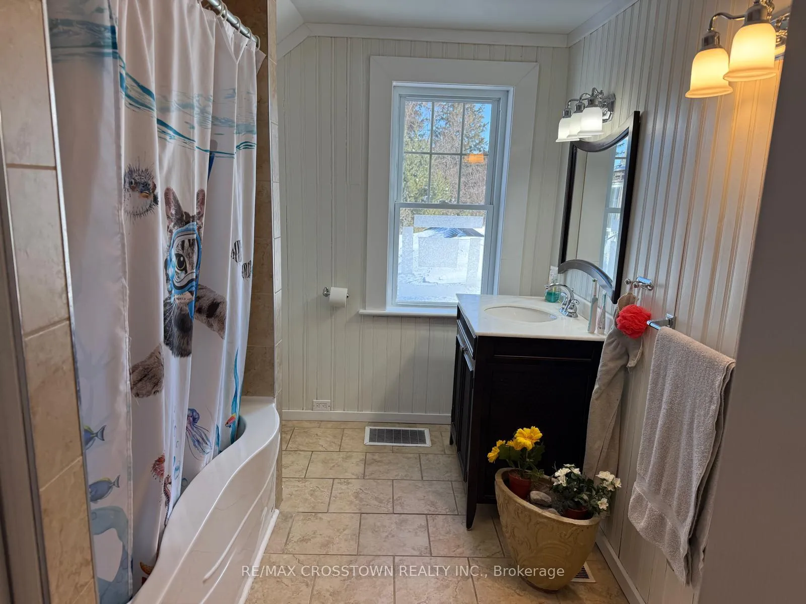 Photo 17 of 112 Arthur Street, Powassan, Trout Creek — HOMEH