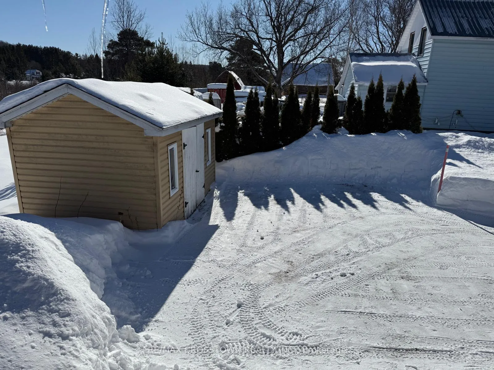 Photo 30 of 112 Arthur Street, Powassan, Trout Creek — HOMEH