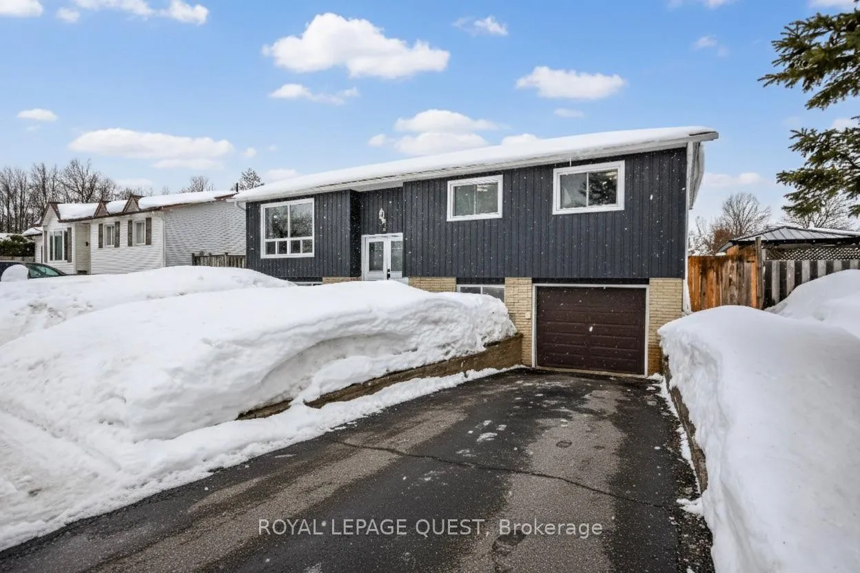 Photo 3 of 4 Andrea Crescent, Orillia — HOMEH