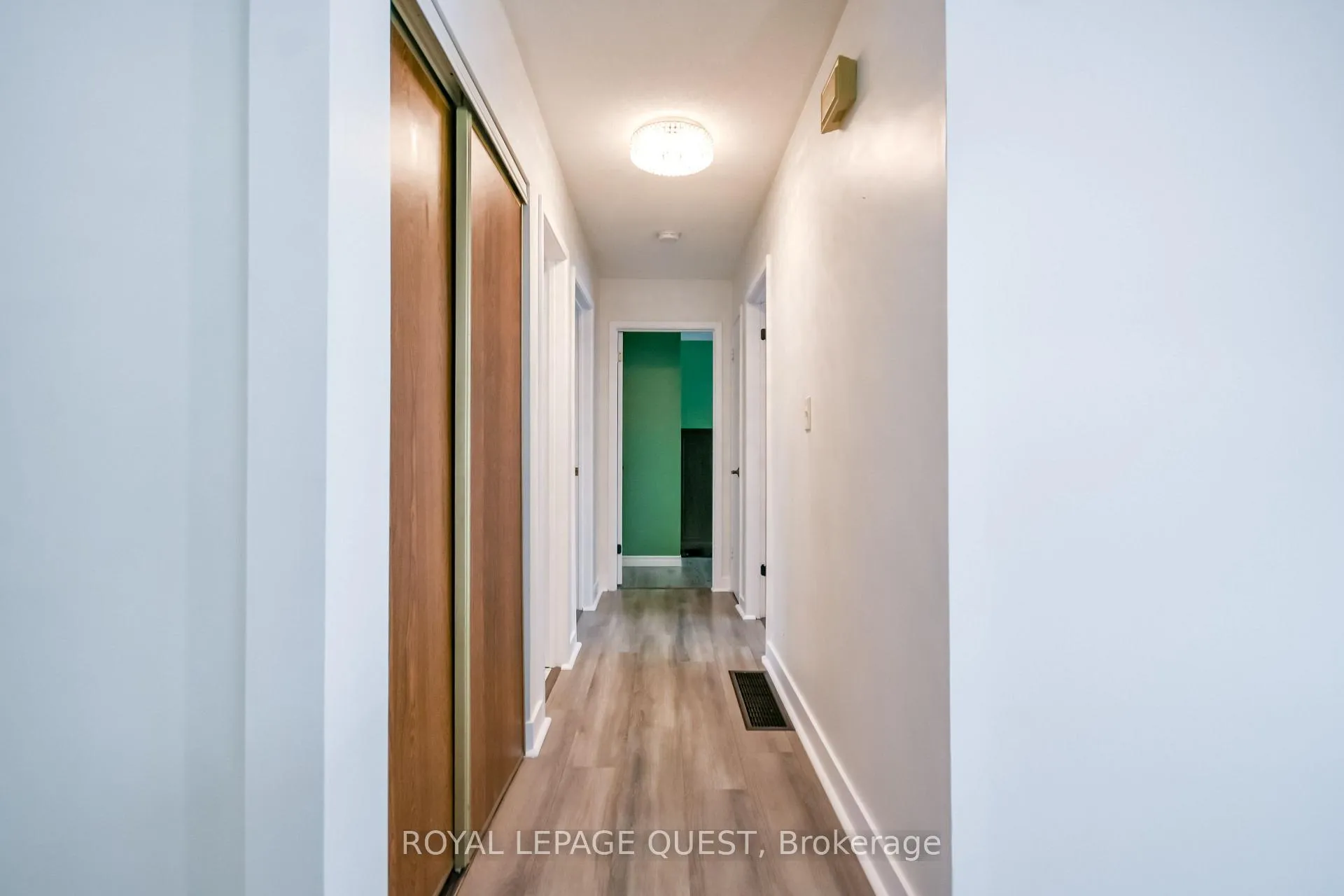 Photo 12 of 4 Andrea Crescent, Orillia — HOMEH