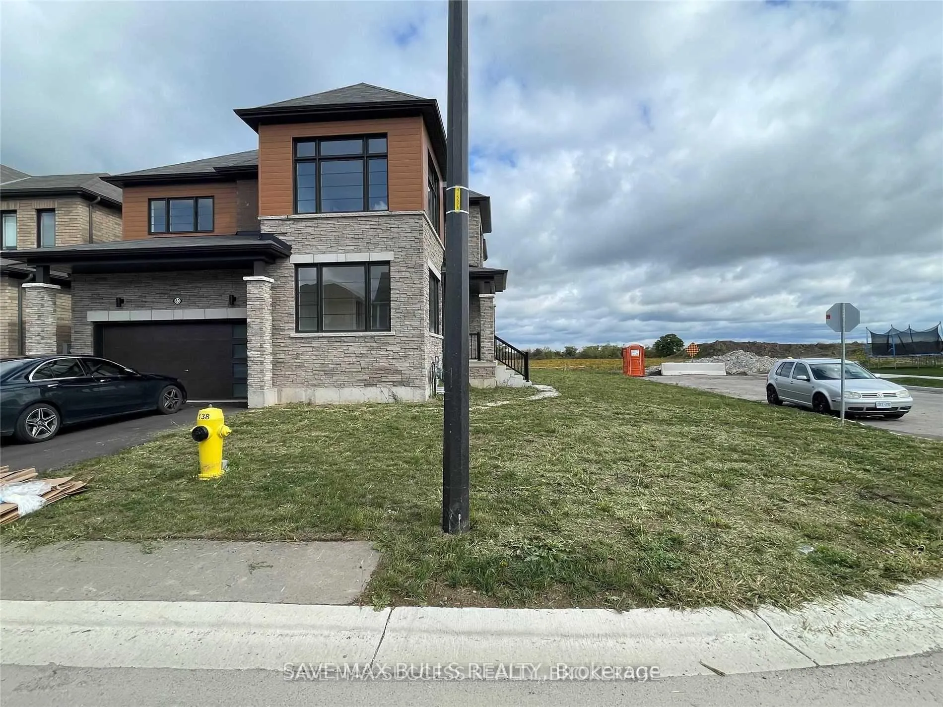 Photo 4 of 83 David Street E, Haldimand — HOMEH