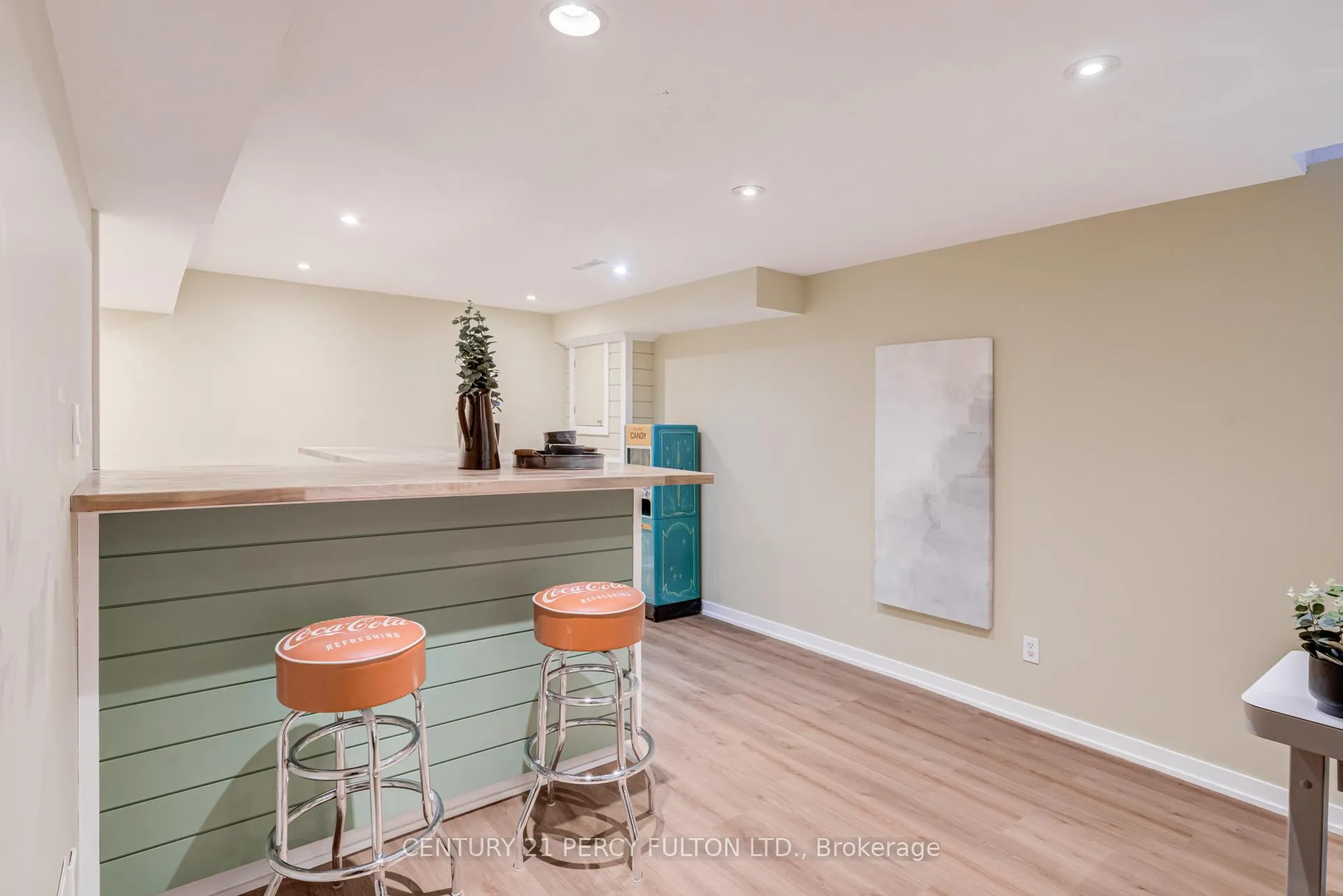 Photo 40 of 50 Angus Drive, Ajax, Central — HOMEH