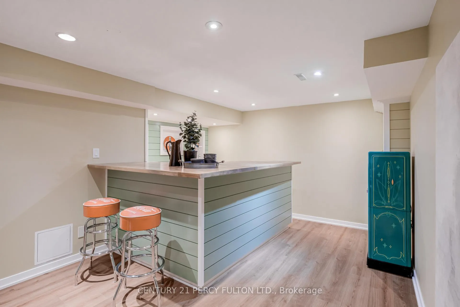 Photo 41 of 50 Angus Drive, Ajax, Central — HOMEH