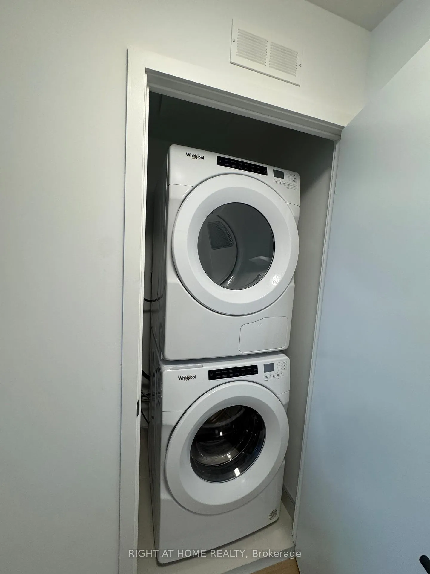 Photo 16 of Unit 308, 31 Huron Street, Collingwood — HOMEH