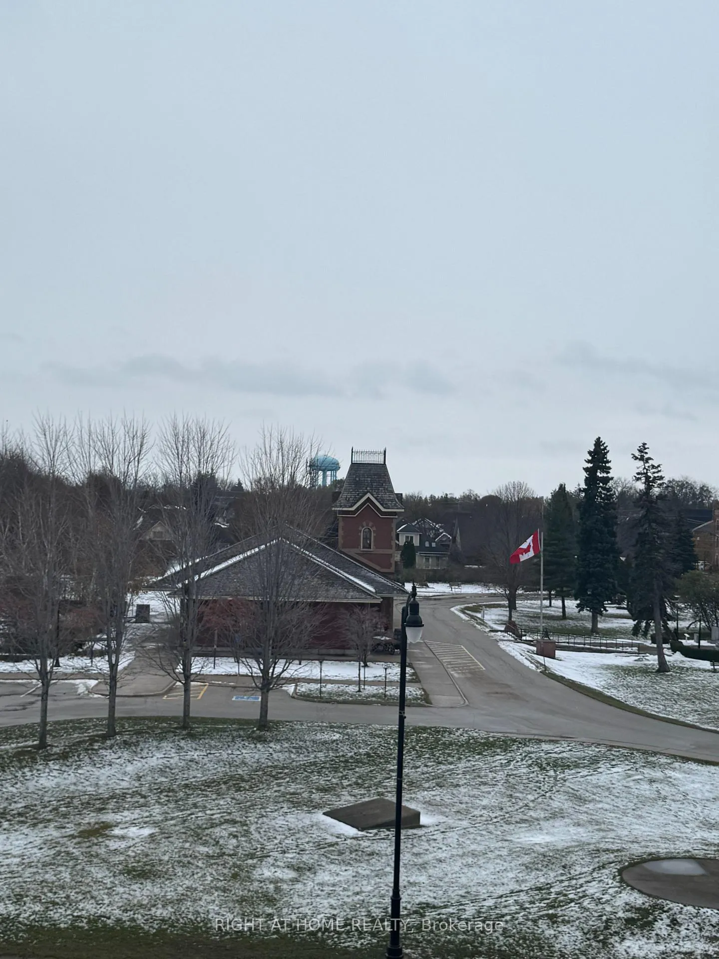 Photo 18 of Unit 308, 31 Huron Street, Collingwood — HOMEH