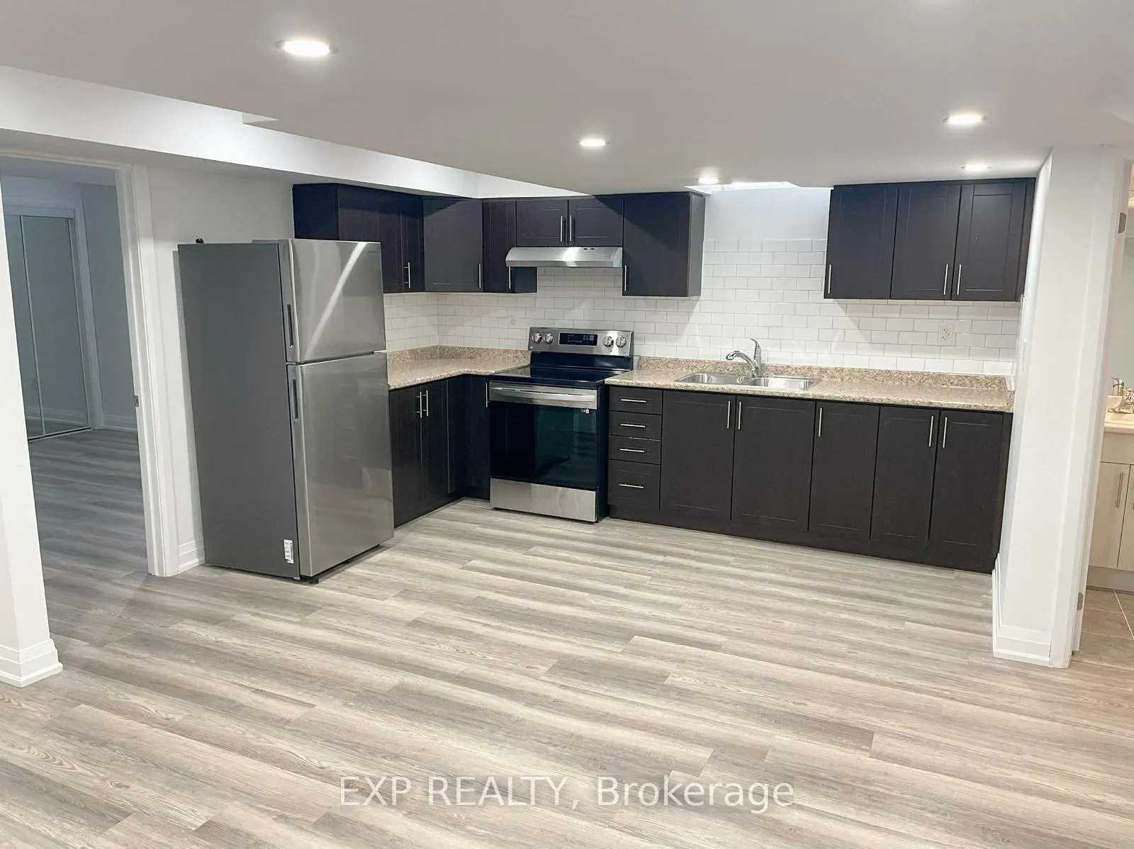 Photo 4 of 79 Elmhurst Street, Scugog, Port Perry — HOMEH