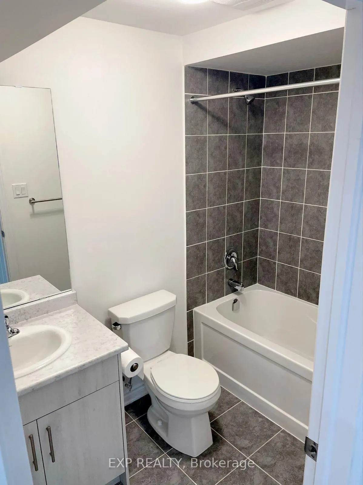 Photo 14 of 79 Elmhurst Street, Scugog, Port Perry — HOMEH