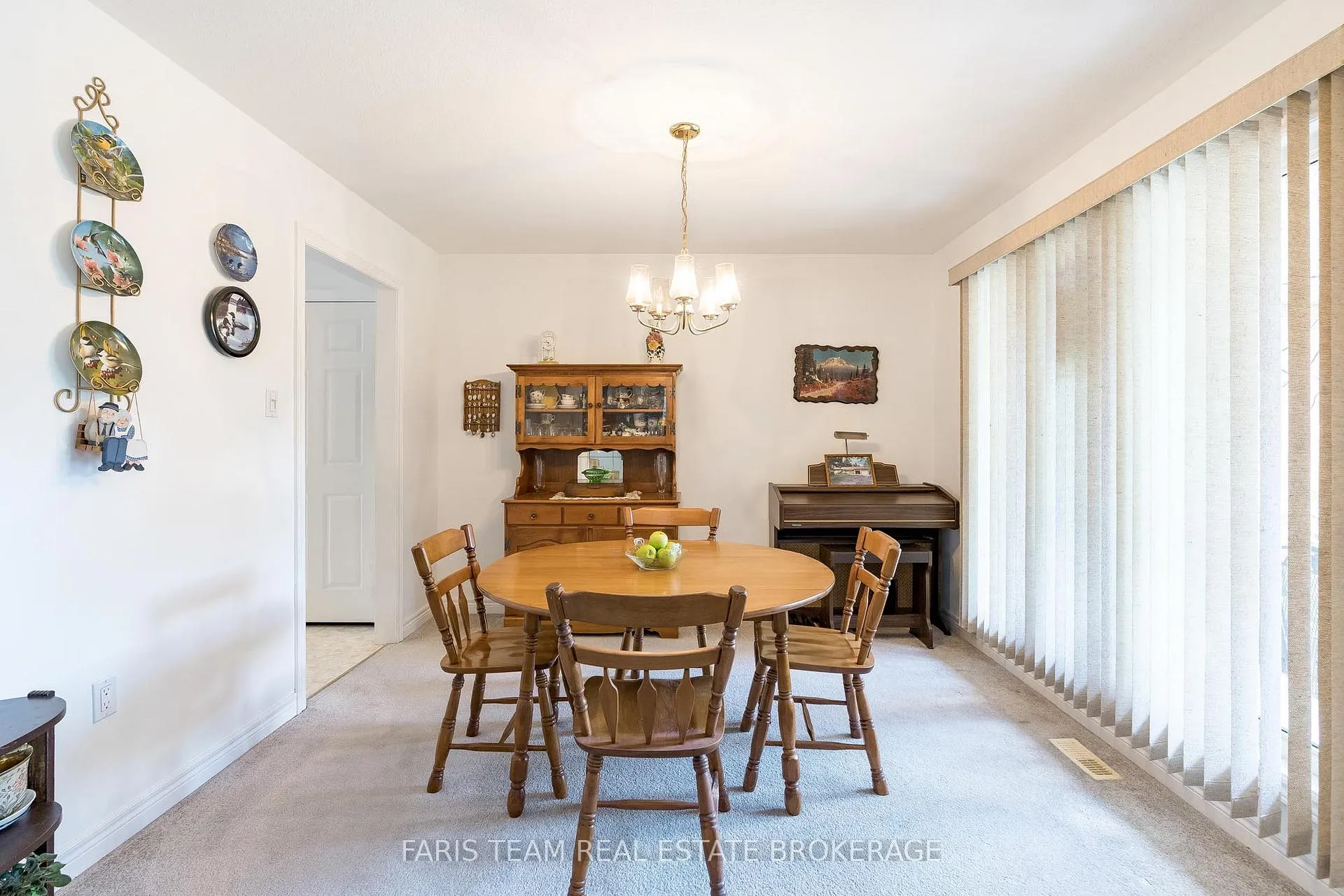 Photo 11 of 21 Forest Hill Drive, Springwater, Midhurst — HOMEH