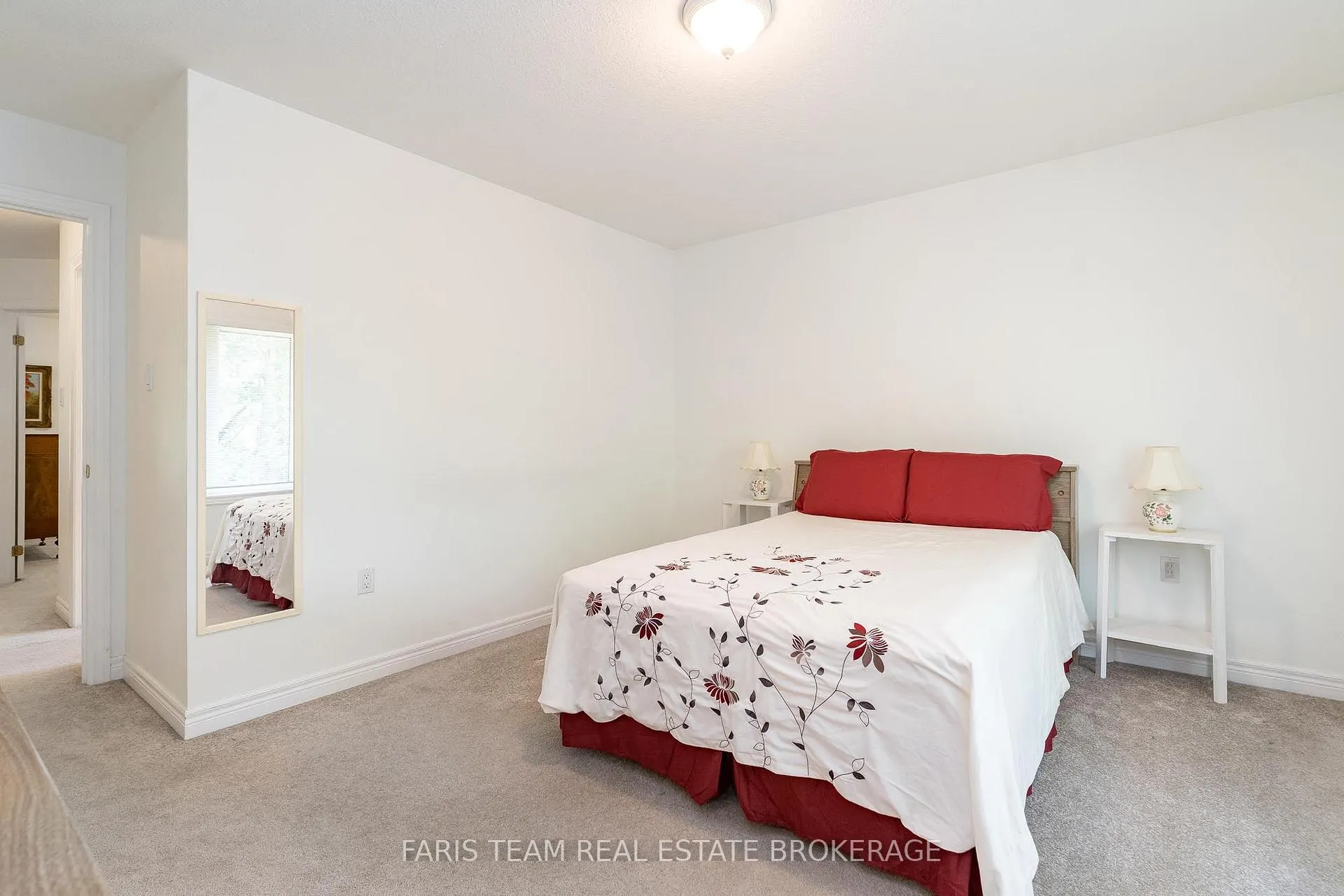 Photo 20 of 21 Forest Hill Drive, Springwater, Midhurst — HOMEH