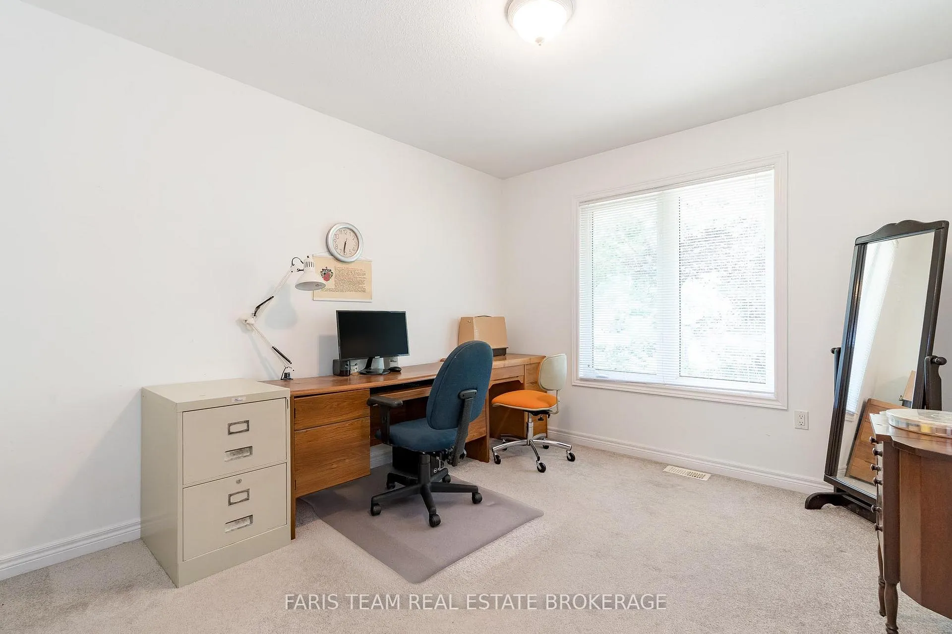 Photo 23 of 21 Forest Hill Drive, Springwater, Midhurst — HOMEH