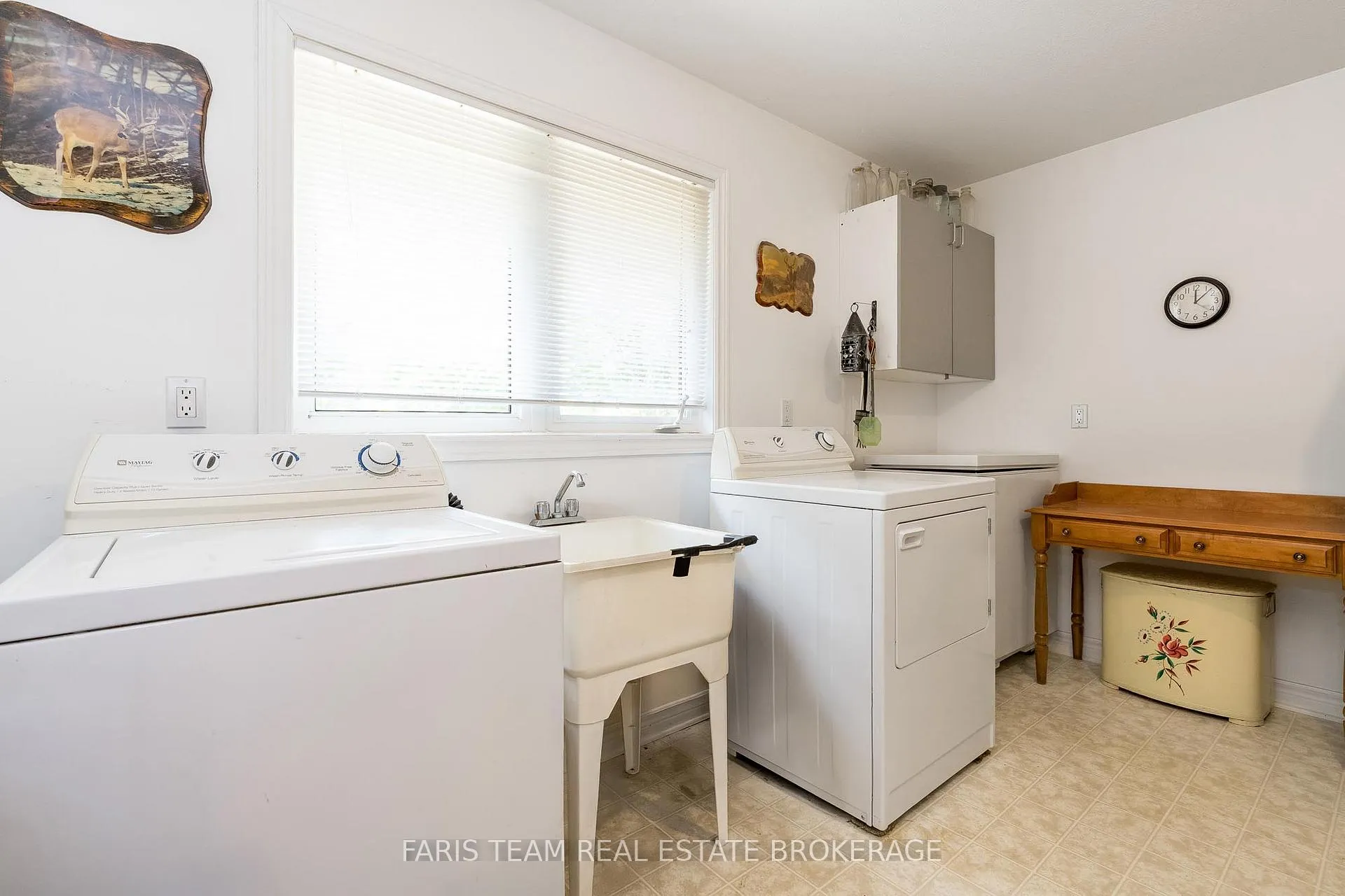 Photo 26 of 21 Forest Hill Drive, Springwater, Midhurst — HOMEH