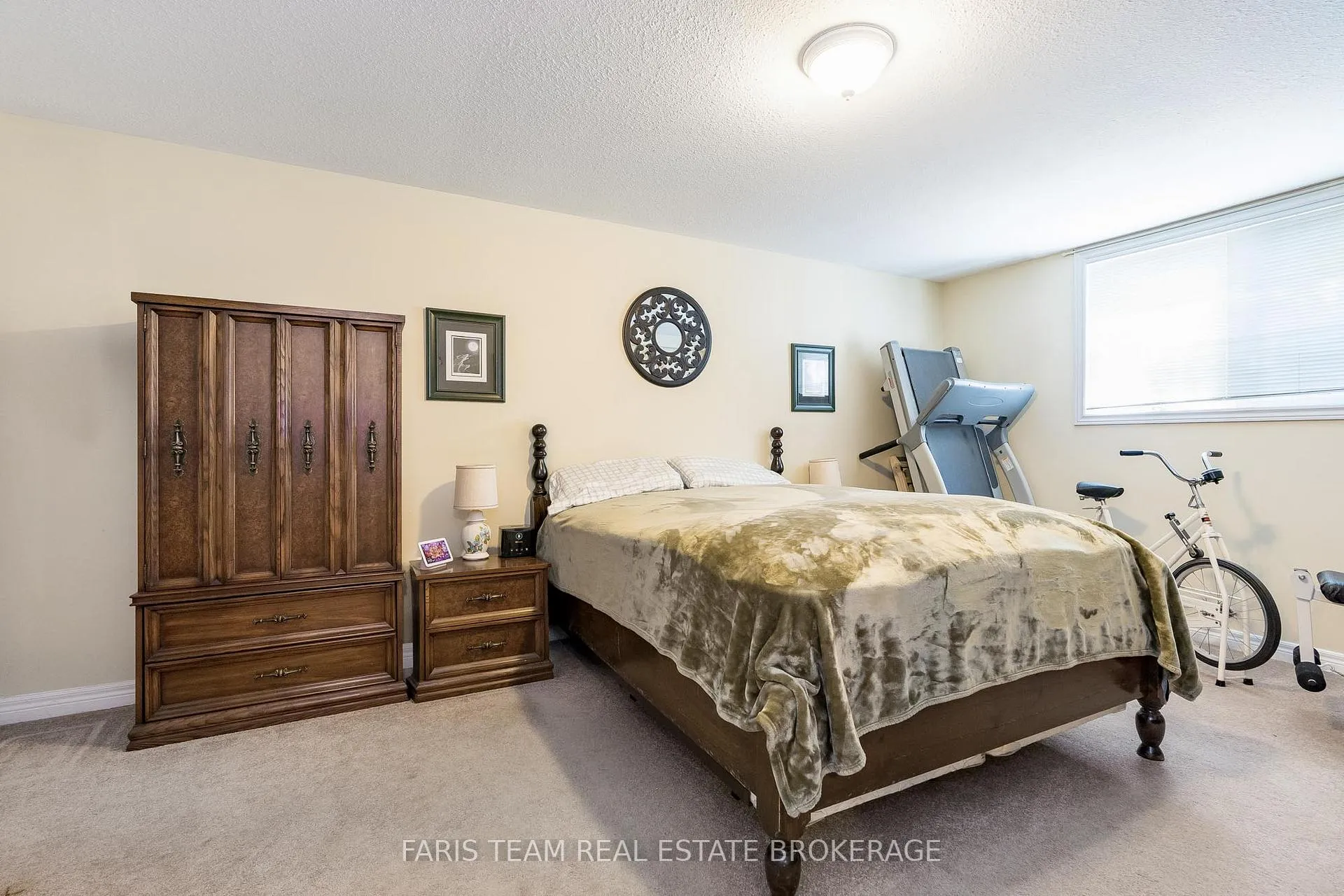 Photo 36 of 21 Forest Hill Drive, Springwater, Midhurst — HOMEH