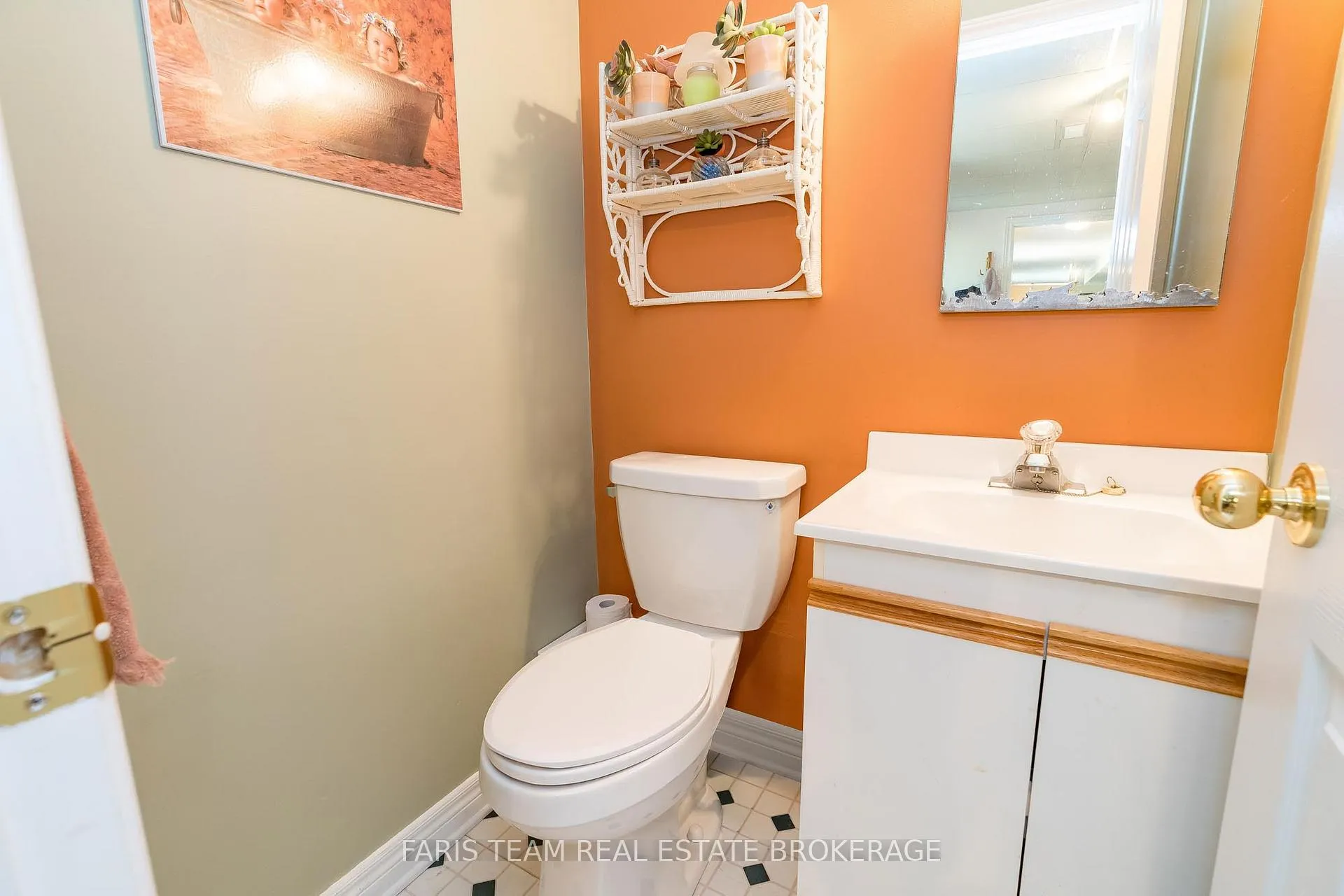 Photo 41 of 21 Forest Hill Drive, Springwater, Midhurst — HOMEH