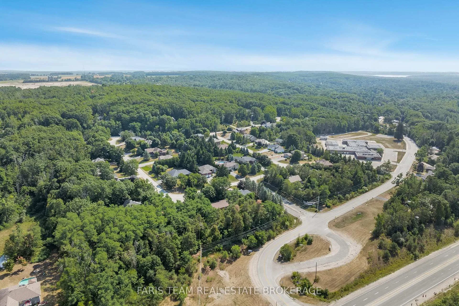 Photo 49 of 21 Forest Hill Drive, Springwater, Midhurst — HOMEH