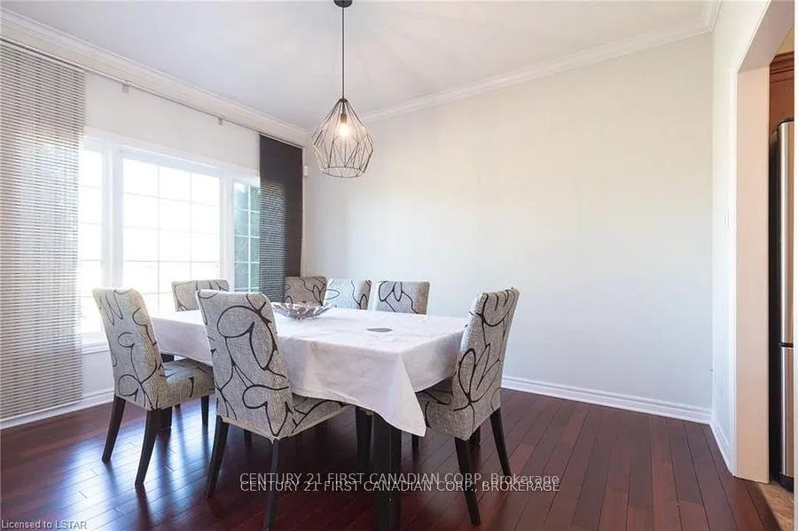 Photo 13 of 2016 Beaverbrook Avenue, London, North M — HOMEH