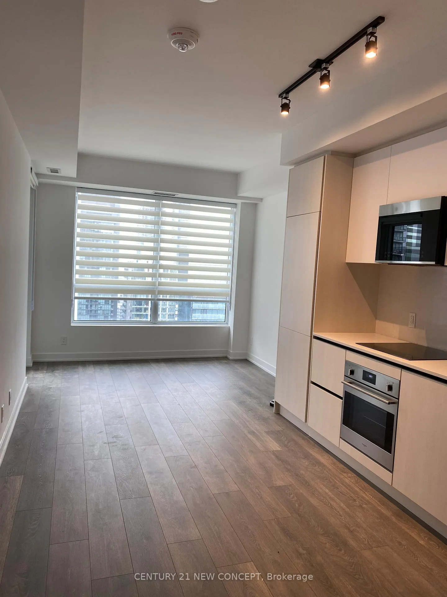 Photo 2 of Unit 3907, 108 Peter Street, Toronto, Waterfront Communities — HOMEH