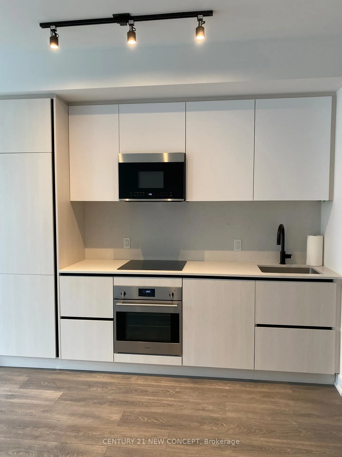 Photo 3 of Unit 3907, 108 Peter Street, Toronto, Waterfront Communities — HOMEH