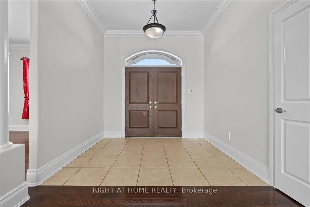 Photo 2 of 6833 Suncrest Drive, Ottawa, Greely — HOMEH