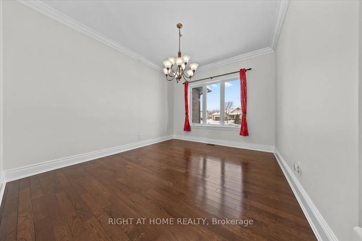 Photo 4 of 6833 Suncrest Drive, Ottawa, Greely — HOMEH