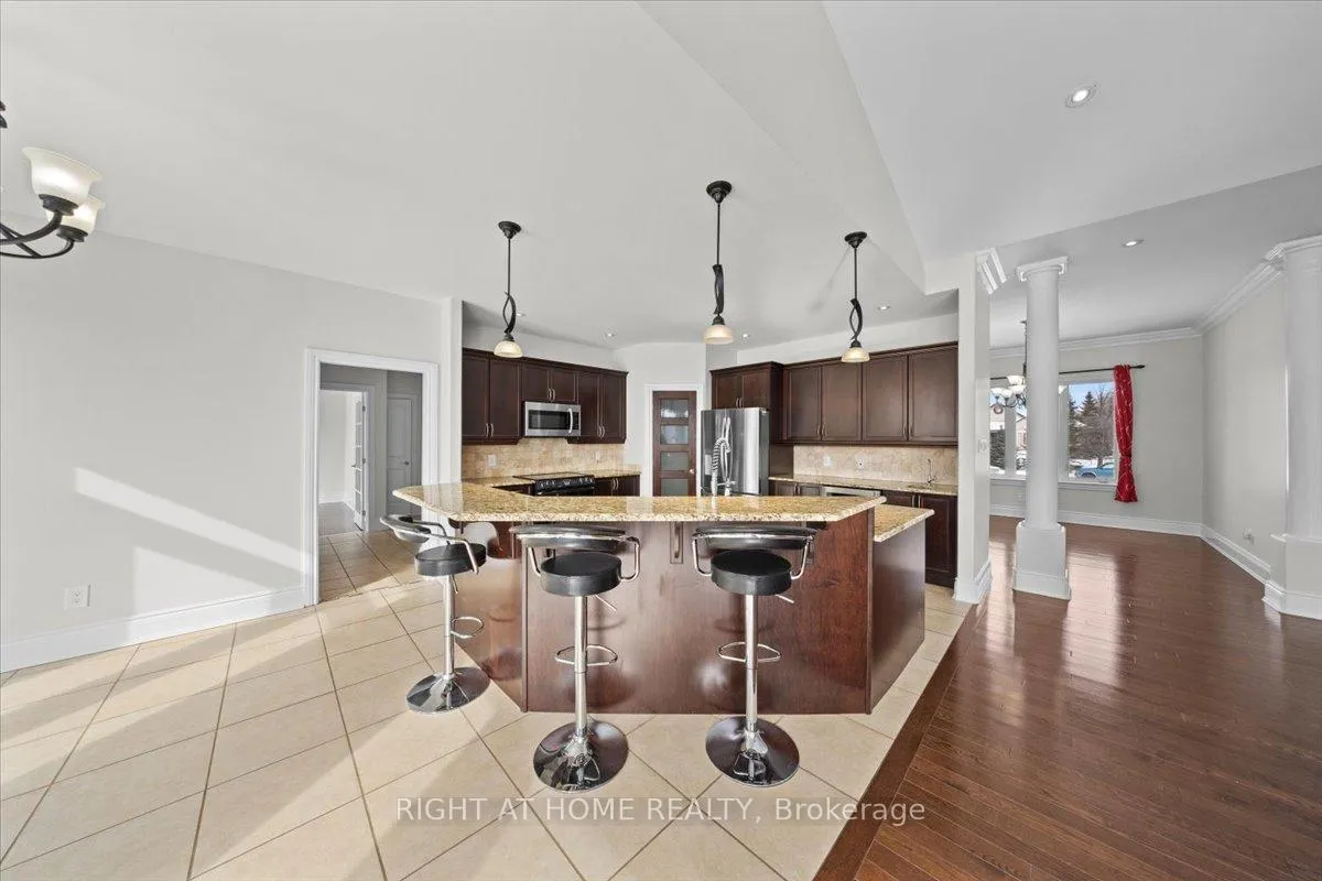 Photo 9 of 6833 Suncrest Drive, Ottawa, Greely — HOMEH