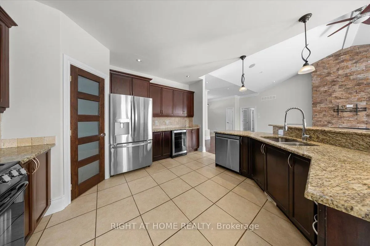 Photo 11 of 6833 Suncrest Drive, Ottawa, Greely — HOMEH