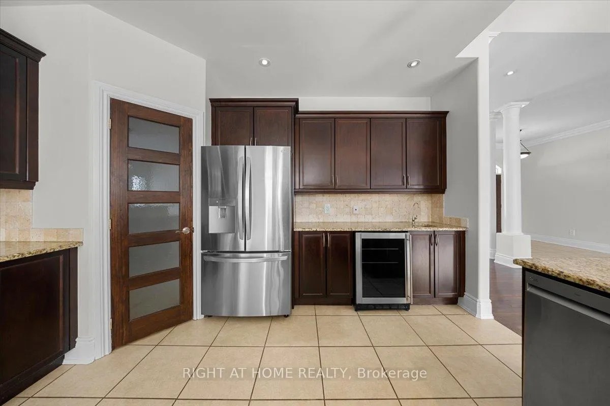 Photo 13 of 6833 Suncrest Drive, Ottawa, Greely — HOMEH