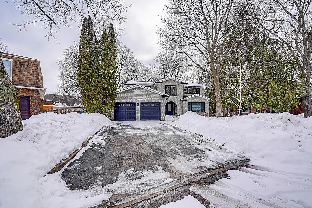 Photo 2 of 12 Jolyn Court, Markham, Bullock — HOMEH