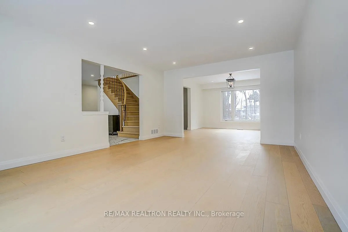 Photo 9 of 12 Jolyn Court, Markham, Bullock — HOMEH
