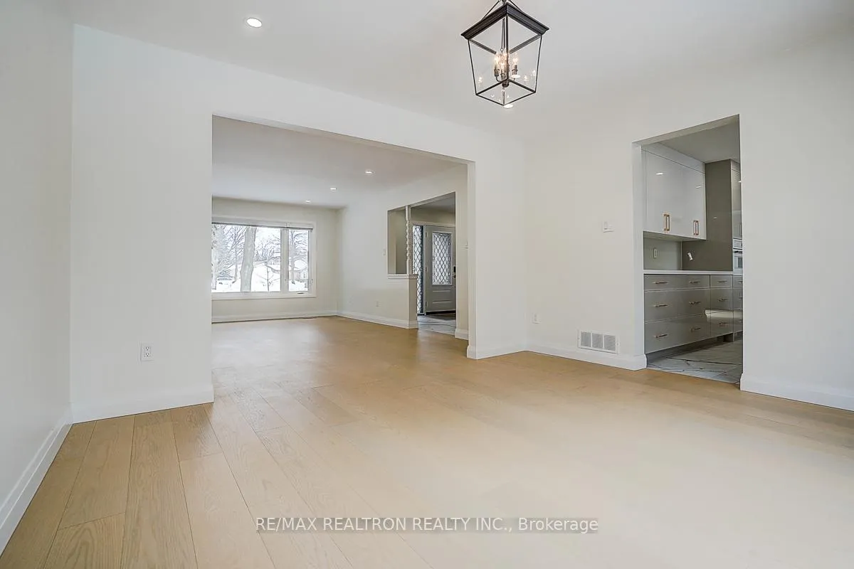 Photo 13 of 12 Jolyn Court, Markham, Bullock — HOMEH