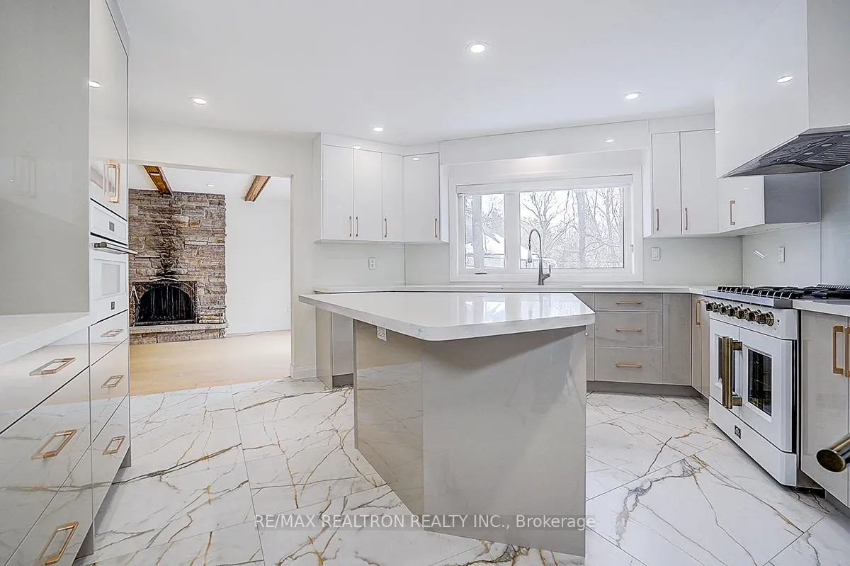 Photo 14 of 12 Jolyn Court, Markham, Bullock — HOMEH