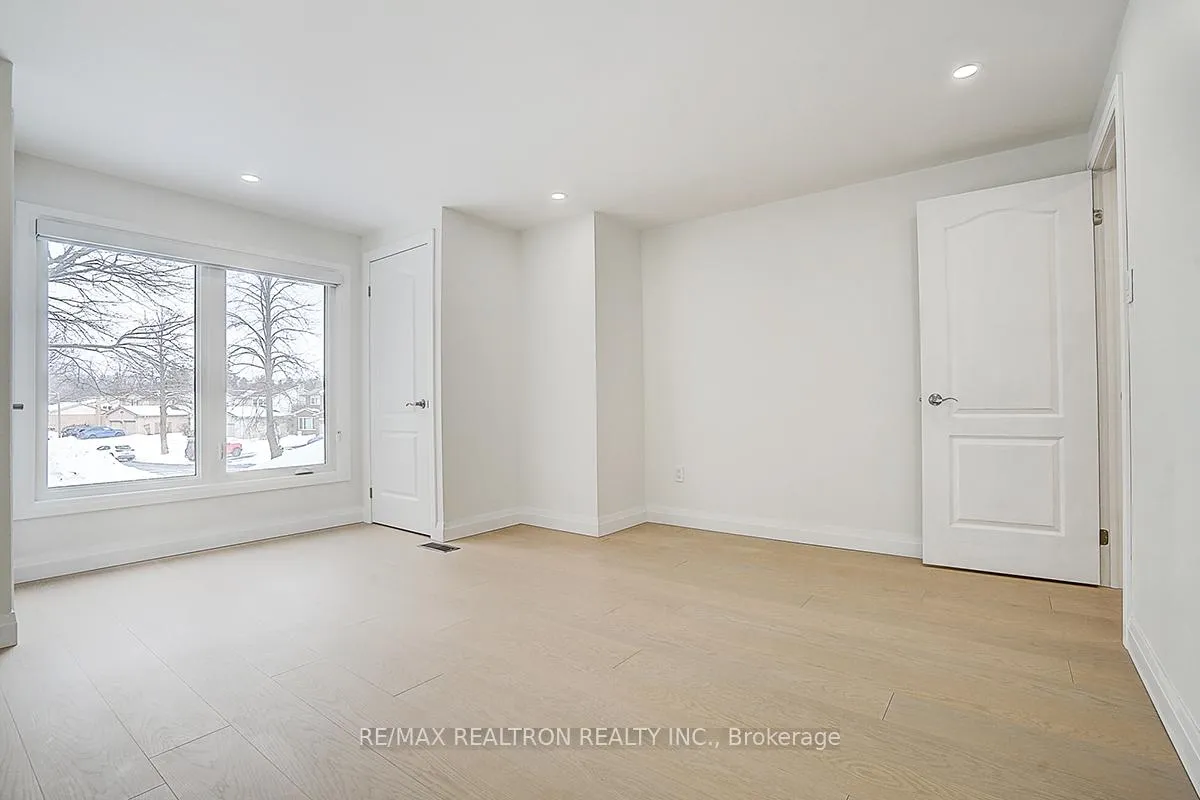 Photo 40 of 12 Jolyn Court, Markham, Bullock — HOMEH