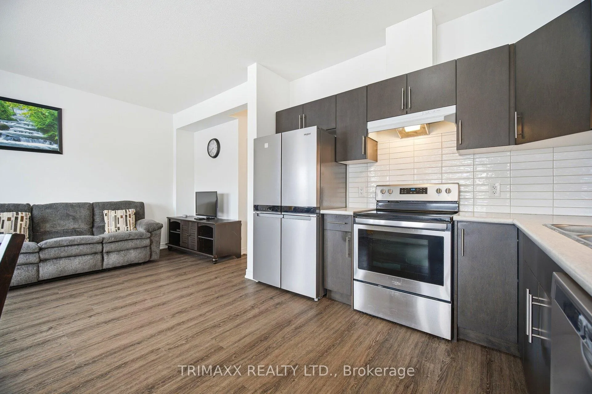 Photo 13 of 160 Sunflower Place, Welland, West Welland — HOMEH