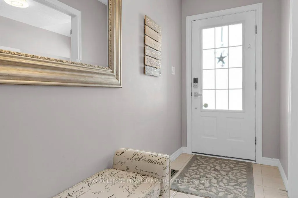 Photo 6 of 18 Sarah Court, Belleville, Belleville Ward — HOMEH
