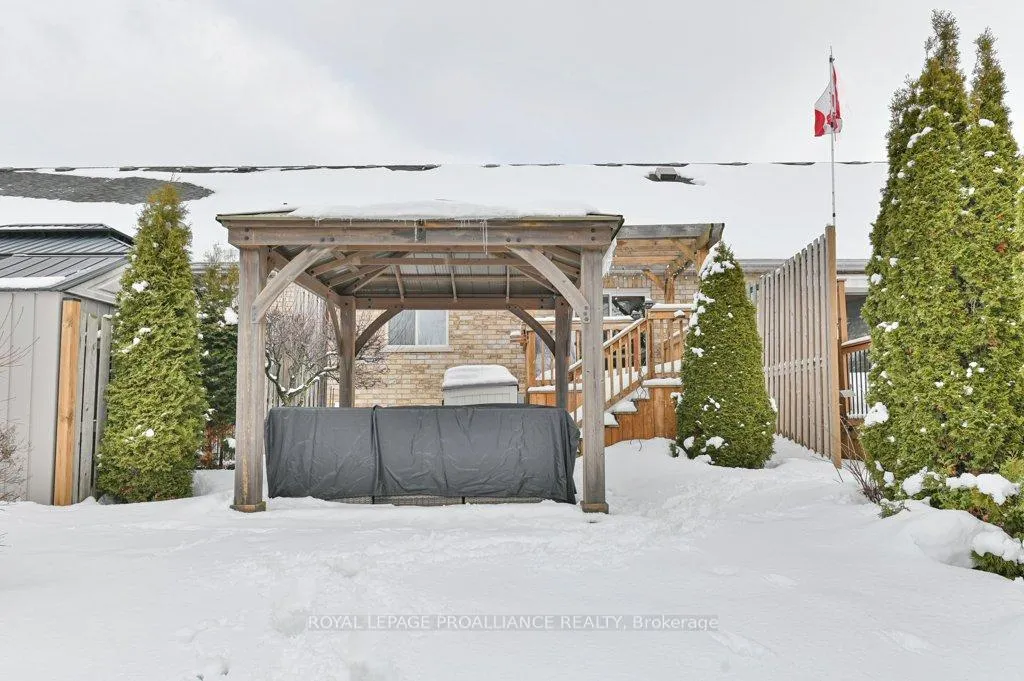 Photo 31 of 18 Sarah Court, Belleville, Belleville Ward — HOMEH