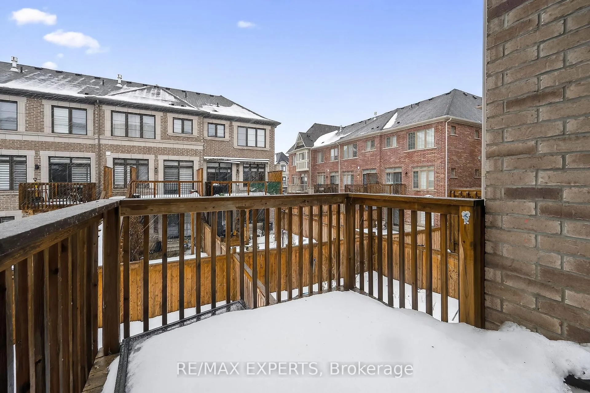 Photo 14 of 19 Sunset Terrace, Vaughan, Vellore Village — HOMEH