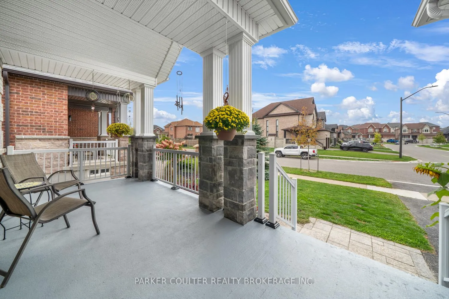 Photo 4 of 1120 Quarry Drive, Innisfil, Alcona — HOMEH