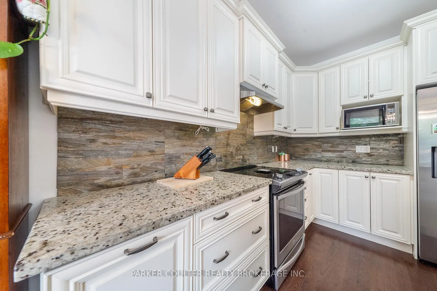 Photo 17 of 1120 Quarry Drive, Innisfil, Alcona — HOMEH