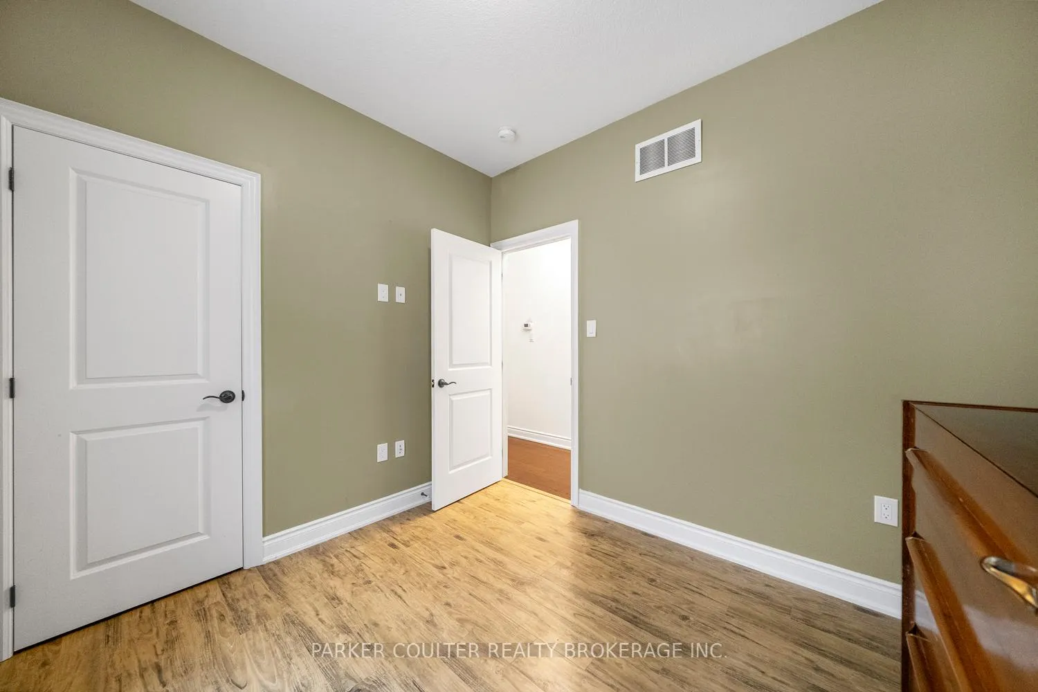Photo 21 of 1120 Quarry Drive, Innisfil, Alcona — HOMEH