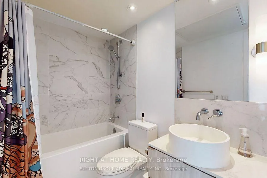 Photo 12 of Unit 901, 161 Roehampton Avenue, Toronto, Mount Pleasant West — HOMEH