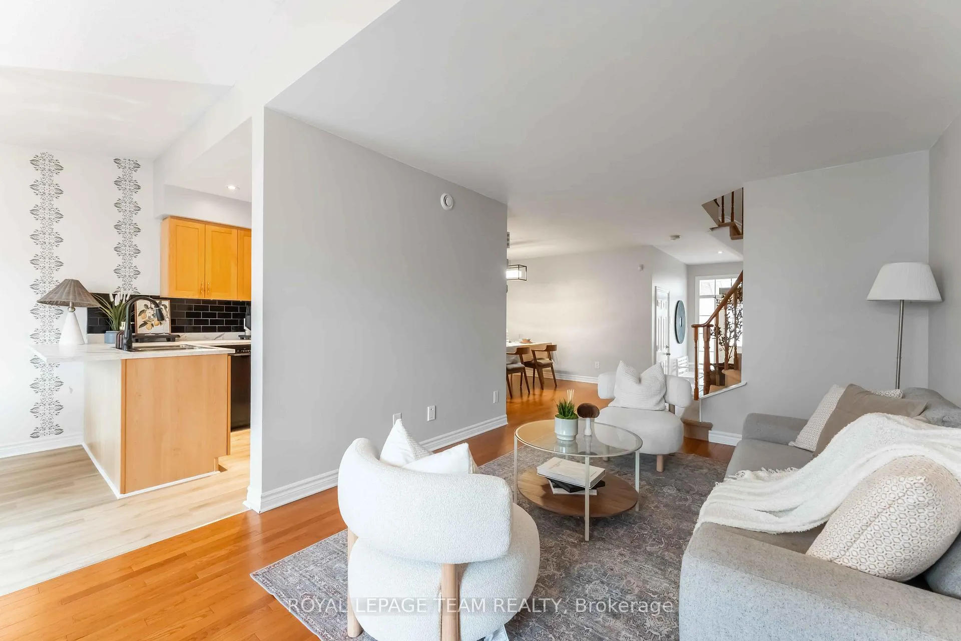Photo 9 of 246 Tandalee Crescent, Ottawa, Kanata - Emerald Meadows/Trailwest — HOMEH