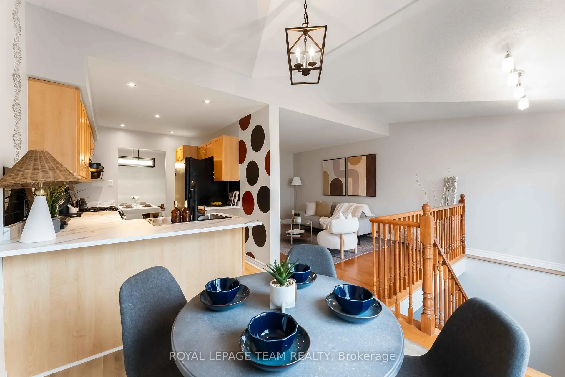 Photo 14 of 246 Tandalee Crescent, Ottawa, Kanata - Emerald Meadows/Trailwest — HOMEH