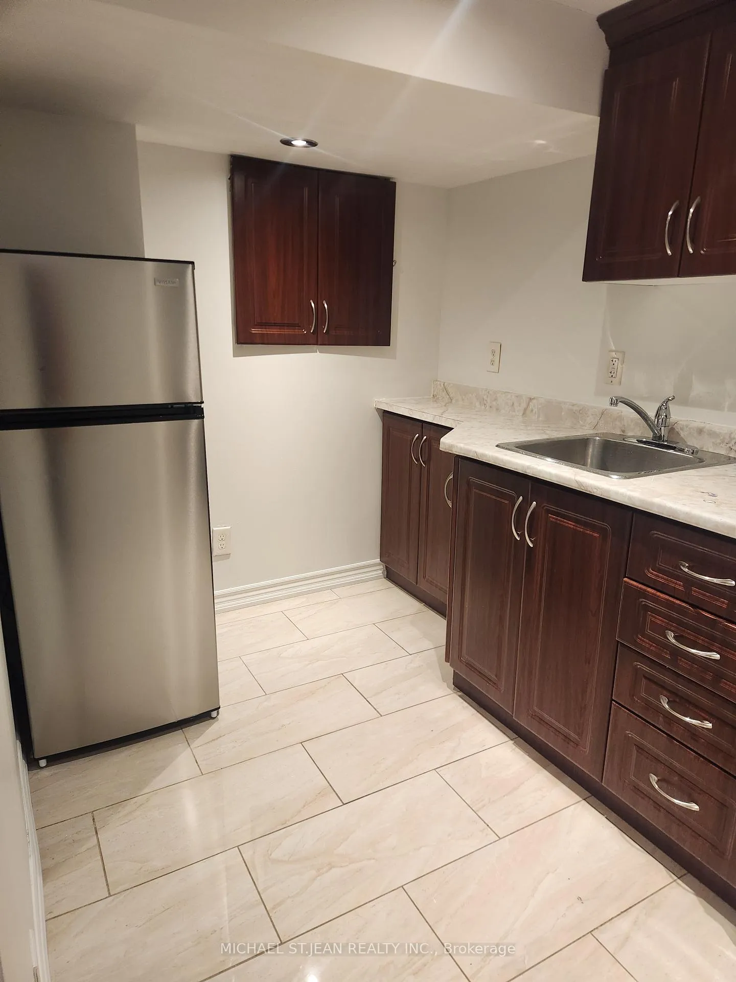 Photo 5 of 46 Lloydminster Avenue, Ajax, Central East — HOMEH