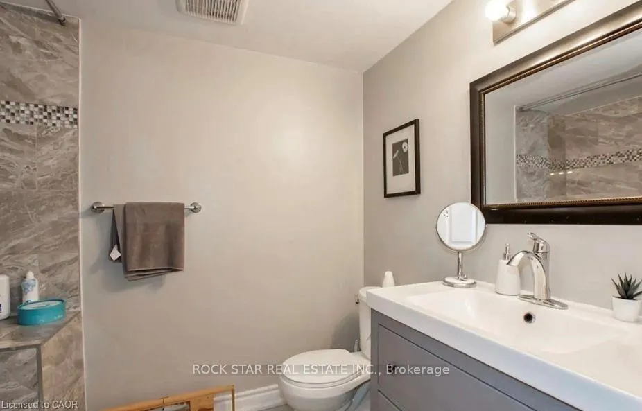 Photo 6 of Unit Lower, 17 Ridgeview Avenue, St. Catharines, Carlton/Bunting — HOMEH