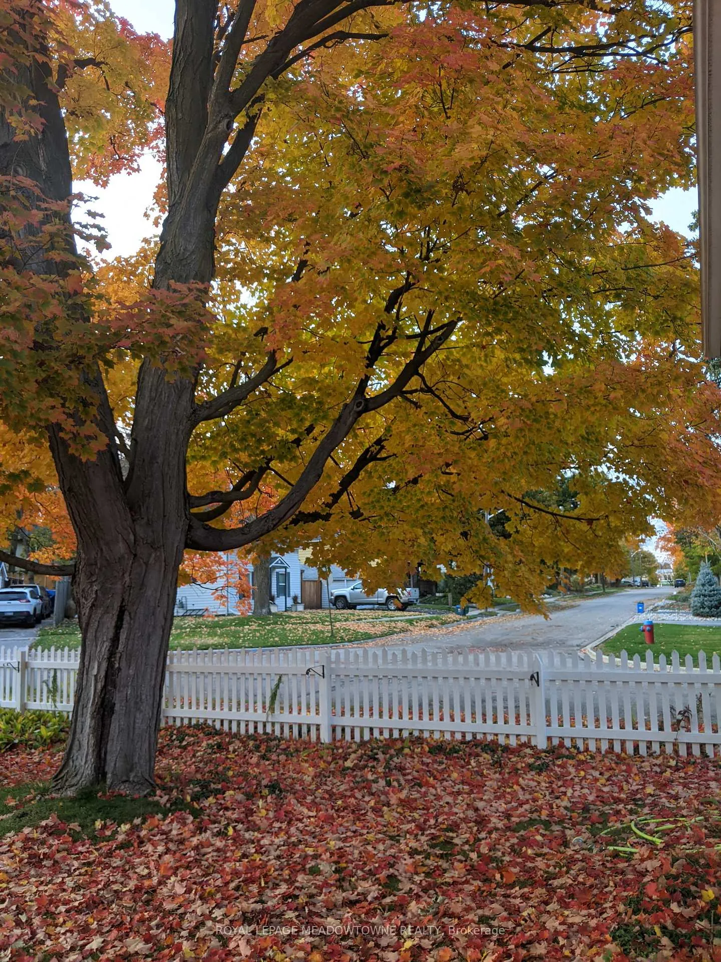 Photo 26 of 2 Ostrander Boulevard, Halton Hills, Georgetown — HOMEH