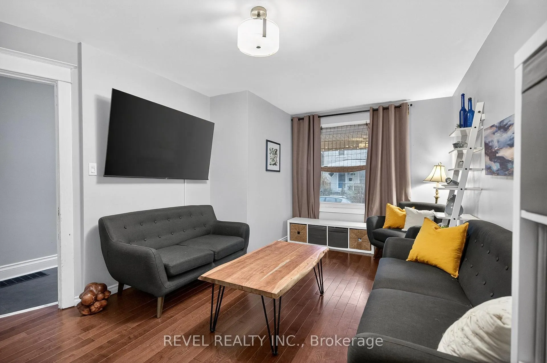 Photo 6 of 27 Mayflower Avenue, Hamilton, Crown Point — HOMEH